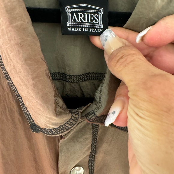 Aries
Spruzzo gradient-effect shirt
Made in Italy - Picture 2 of 9